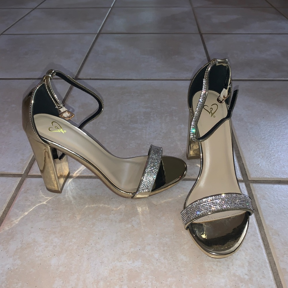 Gold sparkly heels size 7